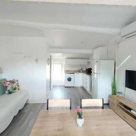 Au Centre De Frejus Charmant Appartement Екстер'єр фото